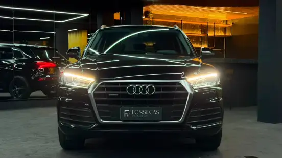 AUDI-Q5-2019