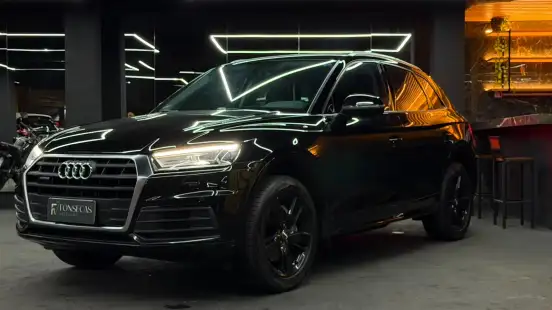 AUDI-Q5-2019