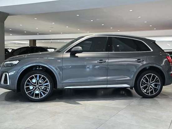 AUDI-Q5-2.0 45 TFSI GASOLINA PRESTIGE QUATTRO S TRONIC AUDI-Q5-2024