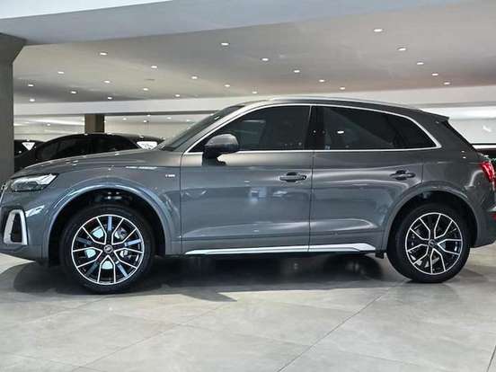AUDI-Q5-2025