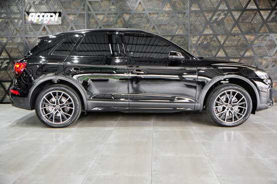 AUDI-Q5-2024