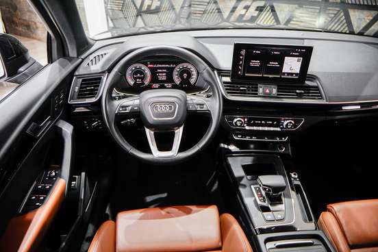 AUDI-Q5-2024