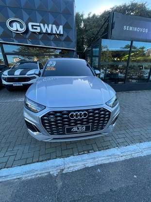 AUDI-Q5-2022