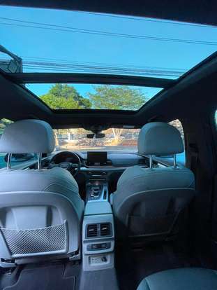AUDI-Q5-2022