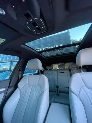AUDI-Q5-2022