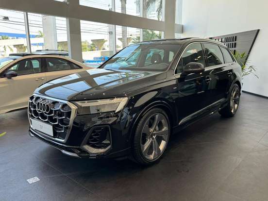 AUDI-Q7-2025