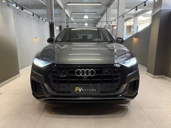 AUDI-Q8-3.0 TFSI GASOLINA PERFORMANCE BLACK QUATTRO TIPTRONIC AUDI-Q8-2019
