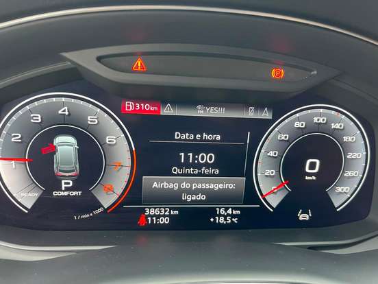 AUDI-Q8-2019