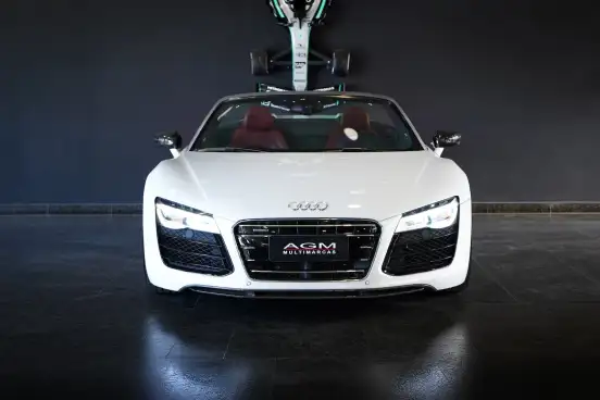 AUDI-R8-2013