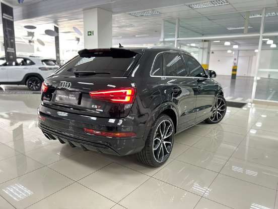 AUDI-RS Q3-2016