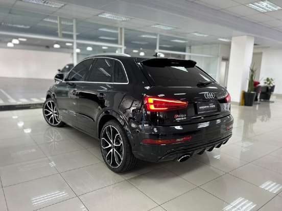 AUDI-RS Q3-2016