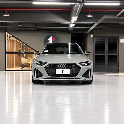 AUDI-RS6-2021