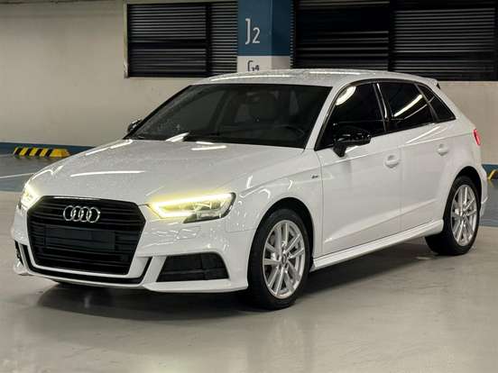 AUDI-A3-2019