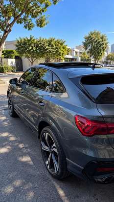 AUDI-Q3-2024