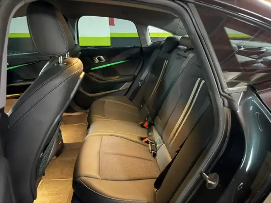 BMW-218i-2020