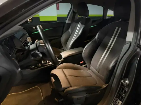 BMW-218i-2020