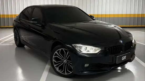 BMW-320i-2014