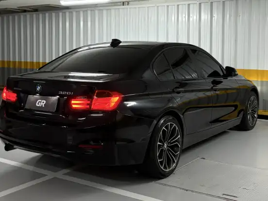 BMW-320i-2.0 16V TURBO ACTIVE FLEX 4P AUTOMÁTICO BMW-320i-2014