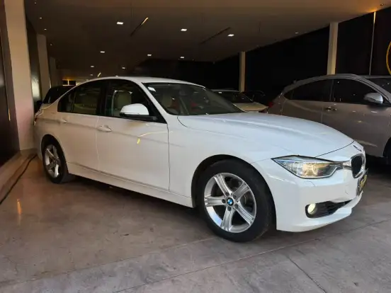 BMW-320i-2.0 16V TURBO ACTIVE FLEX 4P AUTOMÁTICO BMW-320i-2013