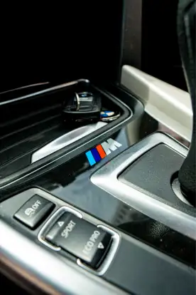 BMW-320i-2013
