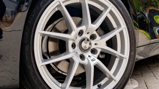 BMW-320i-2013