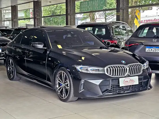 BMW-320i-2023