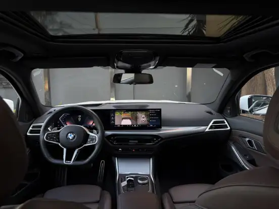 BMW-320i-2025