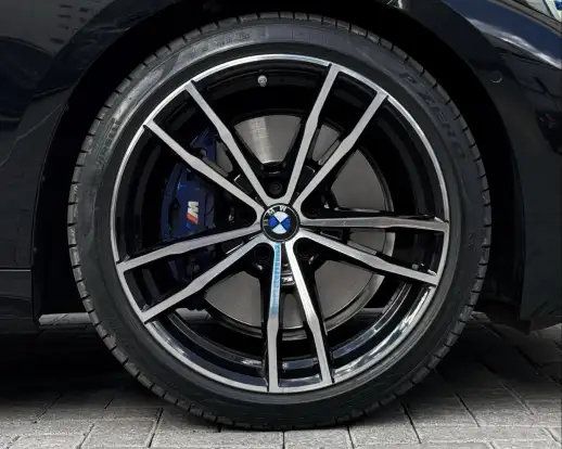 BMW-320i-2024