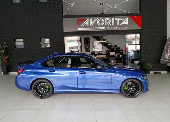 BMW-320i-2022