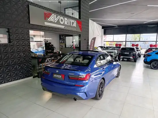 BMW-320i-2022