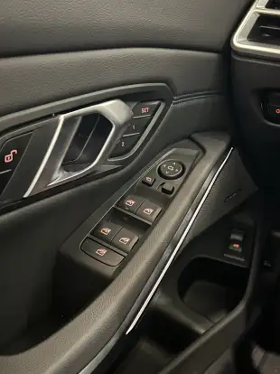 BMW-320i-2026