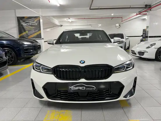 BMW-320i-2023