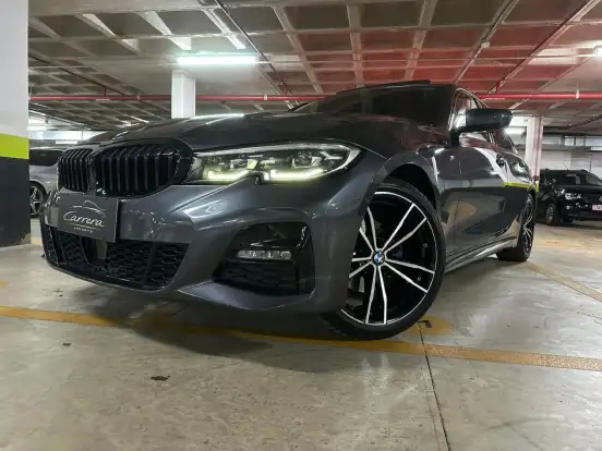 BMW-320i-2020