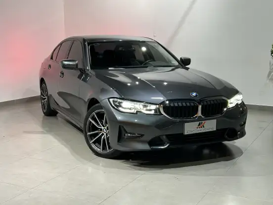 BMW-320i-2019