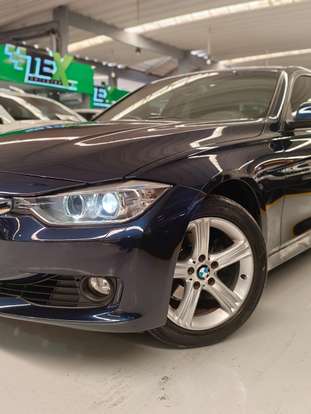 BMW-320i-2014