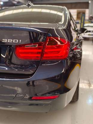 BMW-320i-2014