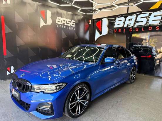 BMW-320i-2021