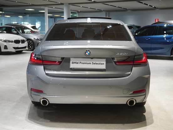 BMW-320i-2.0 16V TURBO FLEX SPORT GP AUTOMÁTICO BMW-320i-2023