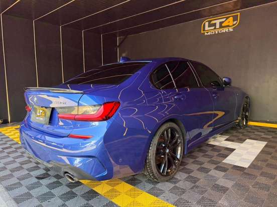 BMW-320i-2.0 16V TURBO GASOLINA M SPORT AUTOMÁTICO BMW-320i-2020