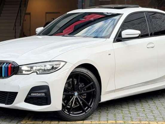 BMW-320i-2.0 16V TURBO GASOLINA M SPORT AUTOMÁTICO BMW-320i-2020