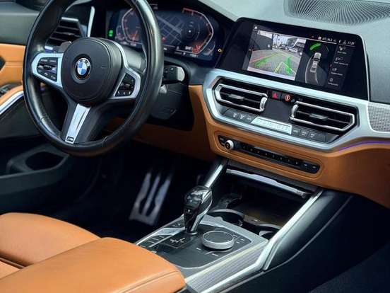 BMW-320i-2.0 16V TURBO GASOLINA M SPORT AUTOMÁTICO BMW-320i-2020