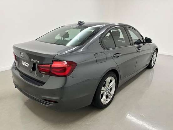BMW-320i-2.0 SPORT 16V TURBO ACTIVE FLEX 4P AUTOMÁTICO BMW-320i-2018