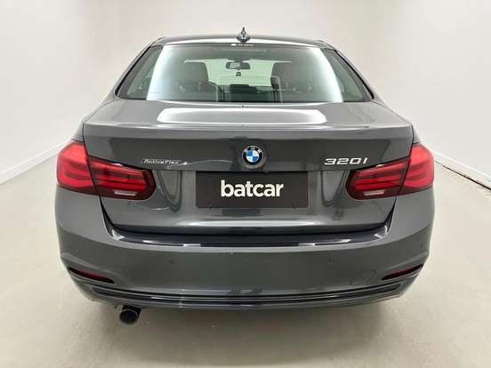 BMW-320i-2.0 SPORT 16V TURBO ACTIVE FLEX 4P AUTOMÁTICO BMW-320i-2018