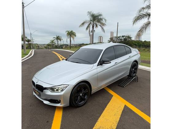 BMW 320i 2.0 SPORT 16V TURBO GASOLINA 4P AUTOMÁTICO