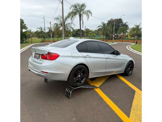 BMW-320i-2.0 SPORT 16V TURBO GASOLINA 4P AUTOMÁTICO BMW-320i-2012