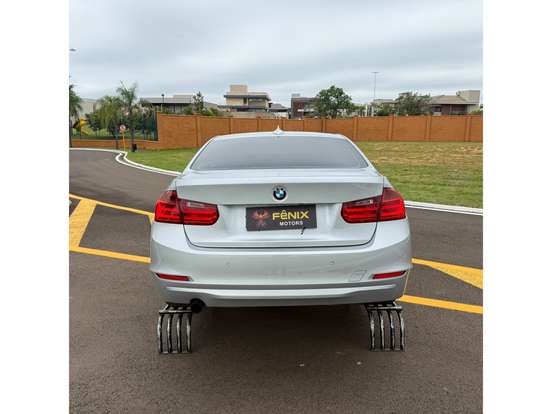 BMW-320i-2.0 SPORT 16V TURBO GASOLINA 4P AUTOMÁTICO BMW-320i-2012