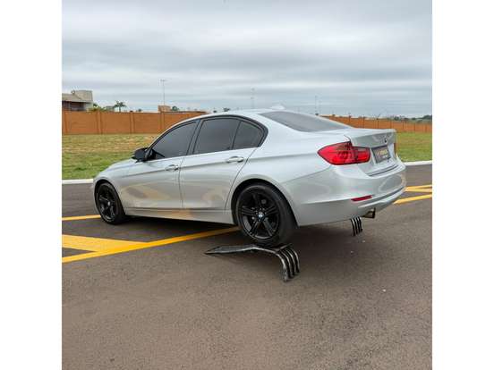 BMW-320i-2.0 SPORT 16V TURBO GASOLINA 4P AUTOMÁTICO BMW-320i-2012