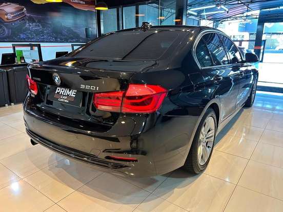 BMW-320i-2016