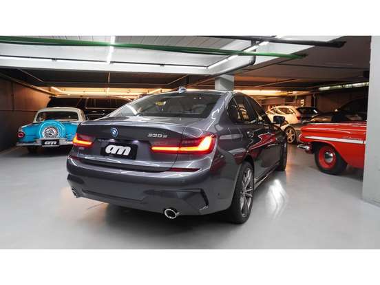 BMW-330e-2.0 16V TURBO HÍBRIDO M SPORT AUTOMÁTICO BMW-330e-2022