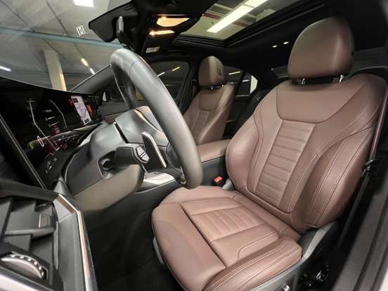 BMW-330e-2.0 16V TURBO HÍBRIDO M SPORT AUTOMÁTICO BMW-330e-2023